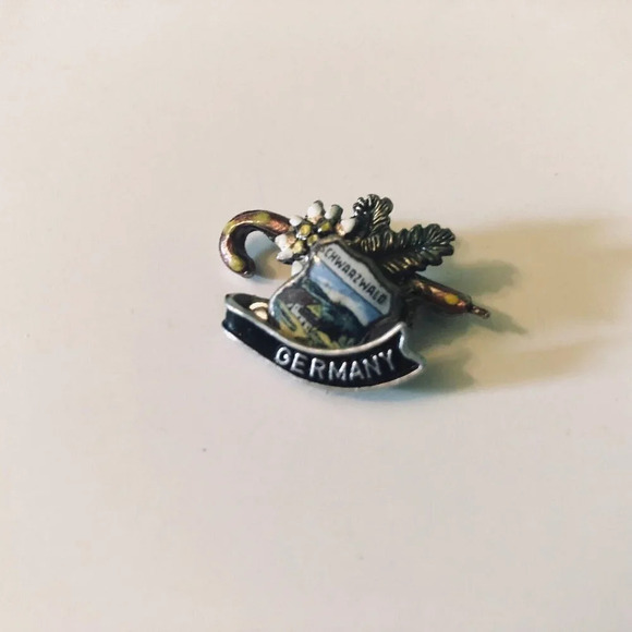 Vintage  Schwarzwald Germany Souvenir Pin German - Picture 7 of 12